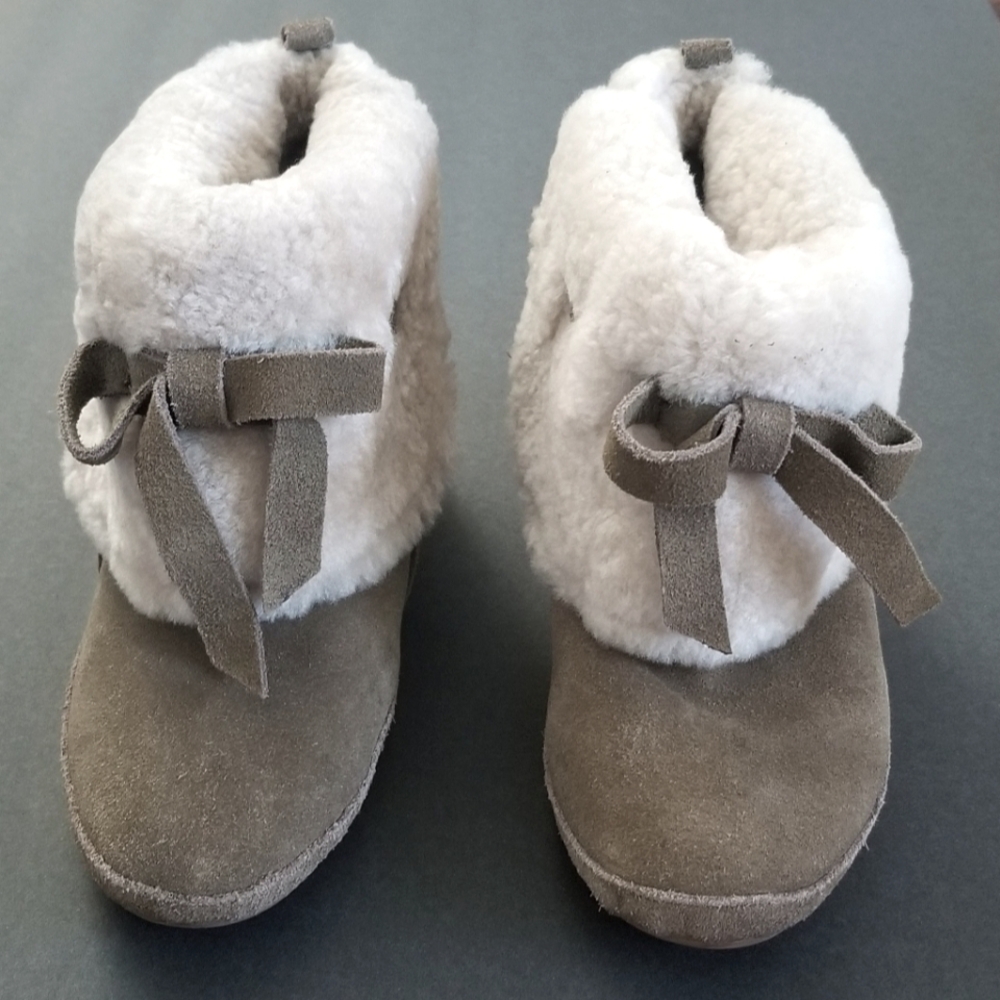 ANTHROPOLOGIE 80%20 "Bee" Suede Shearling Ankle Booties, Taupe - Size 7